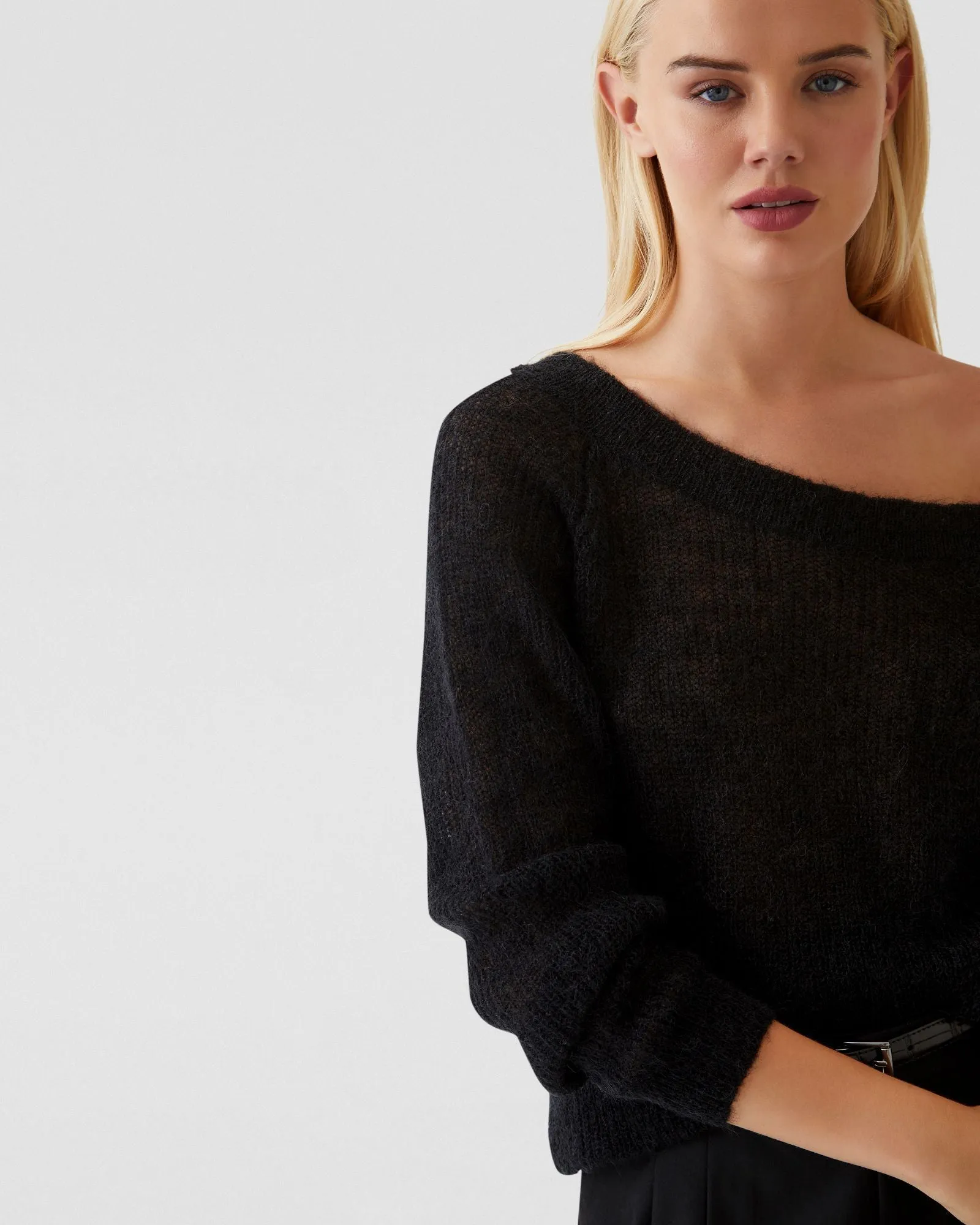 Aster Mohair Blend Soft Knit