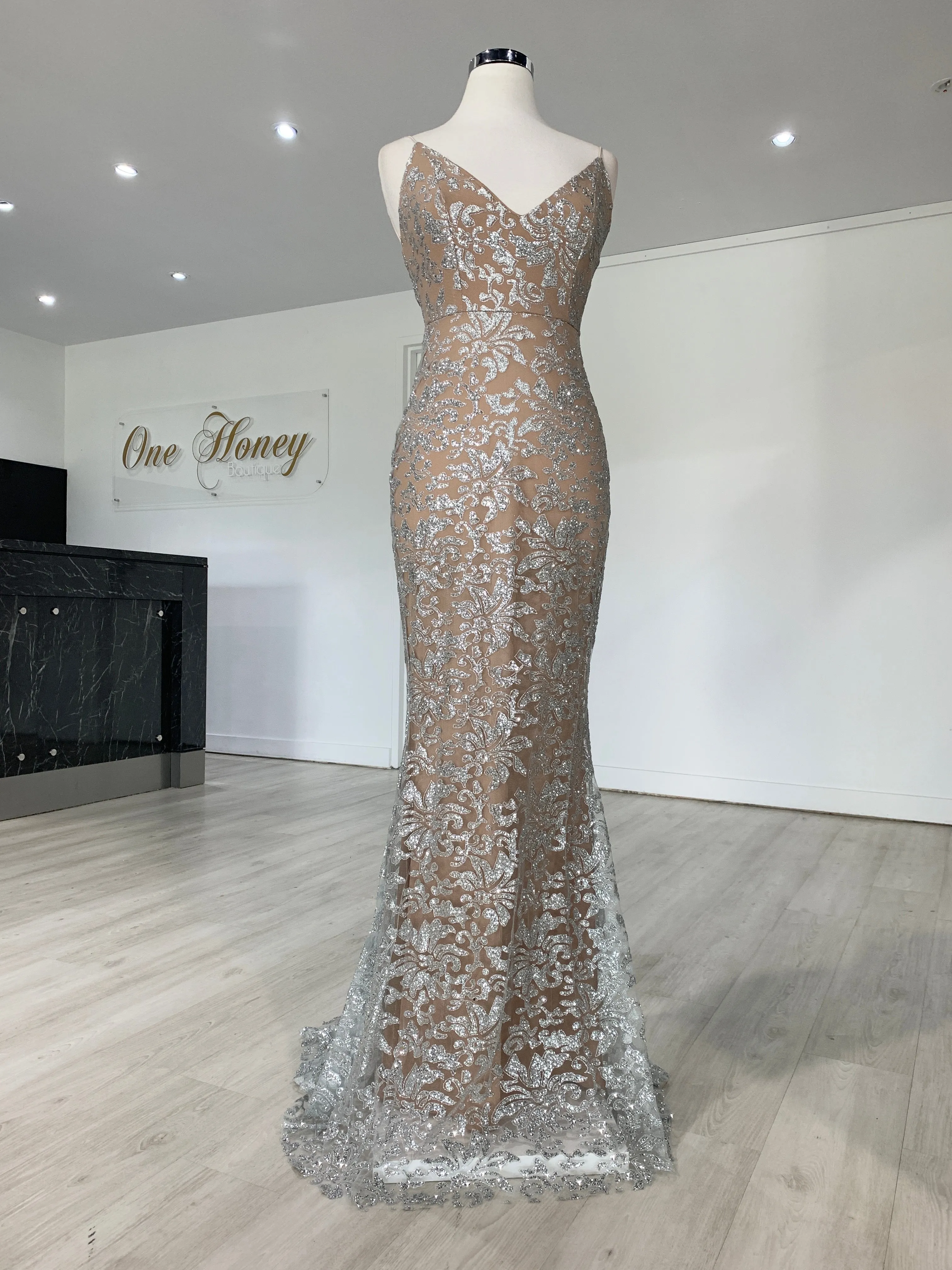 Honey Couture GRETA Silver/Nude Lace & Glitter Overlay Mermaid Formal Gown Dress